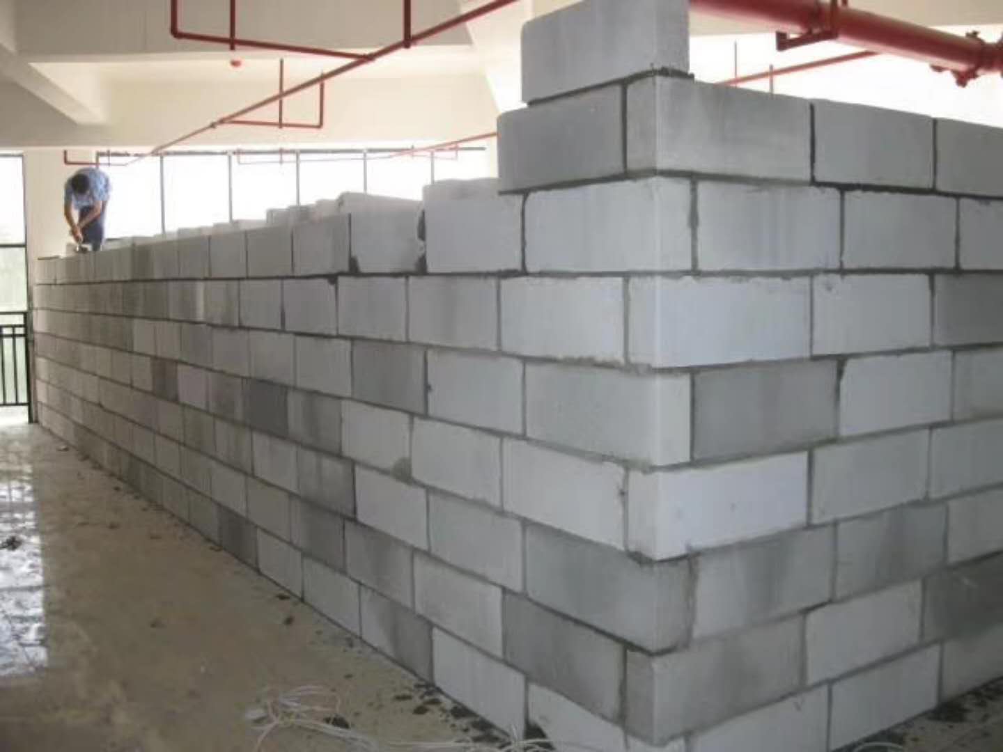 泰和蒸压加气混凝土砌块承重墙静力和抗震性能的研究